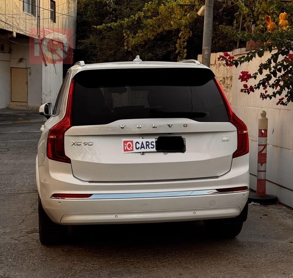 فولفو XC90